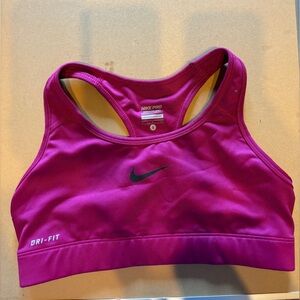 NIKE Swoosh Light Support Non-Padded sports bra